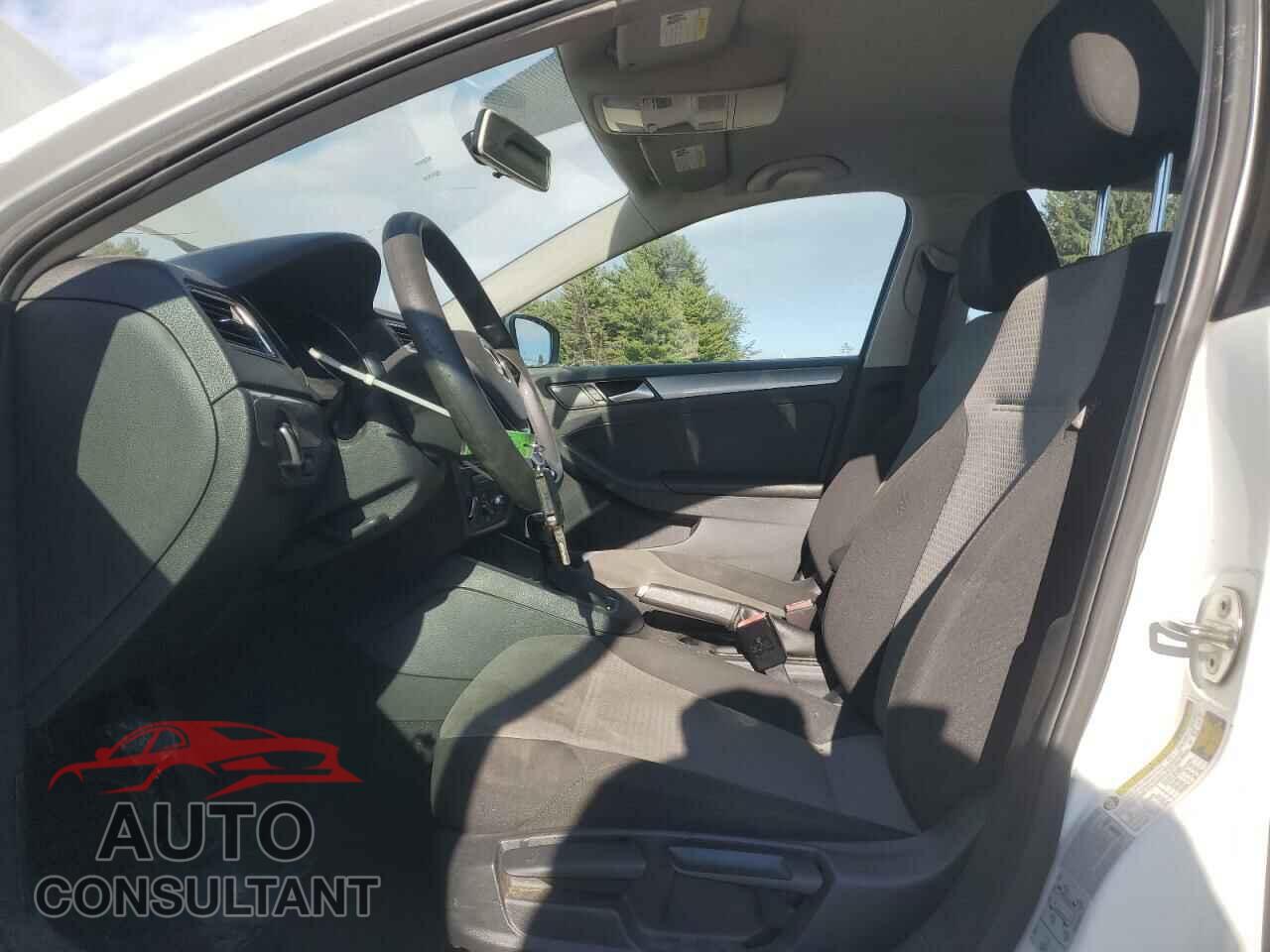 VOLKSWAGEN JETTA 2017 - 3VW2B7AJ6HM236290
