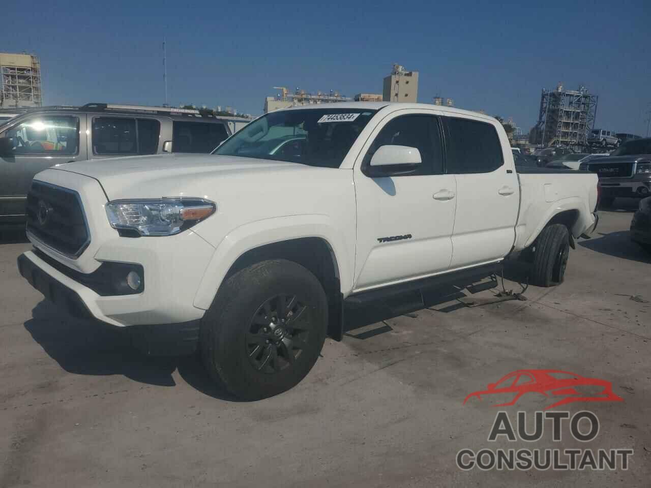 TOYOTA TACOMA 2022 - 3TMBZ5DN8NM032975