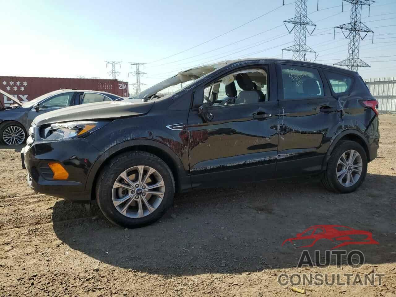 FORD ESCAPE 2018 - 1FMCU0F7XJUC73975