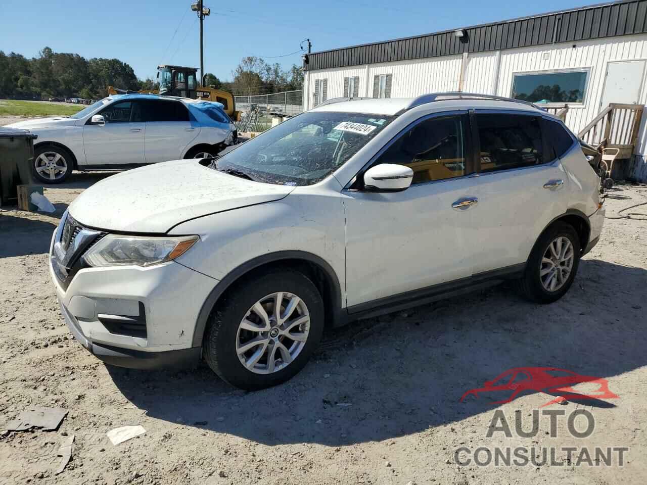 NISSAN ROGUE 2017 - KNMAT2MT2HP588921