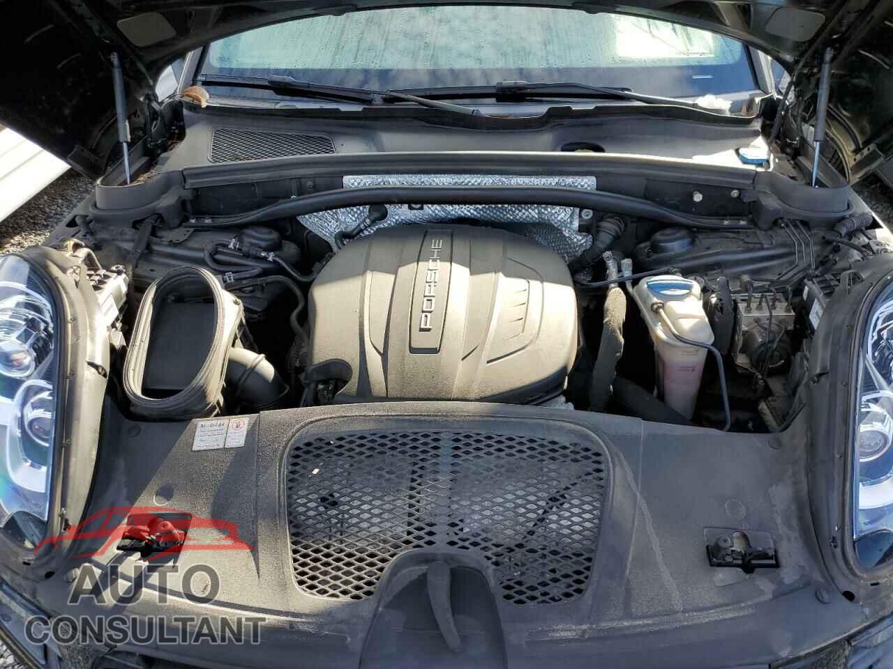 PORSCHE MACAN 2018 - WP1AA2A57JLB09075