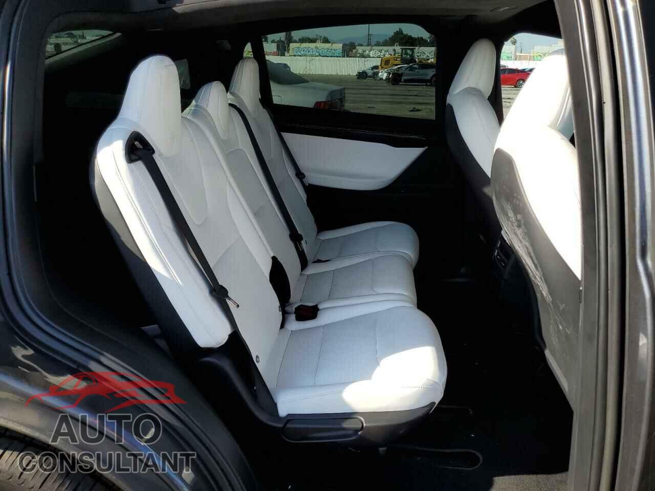 TESLA MODEL X 2020 - 5YJXCAE24LF261966