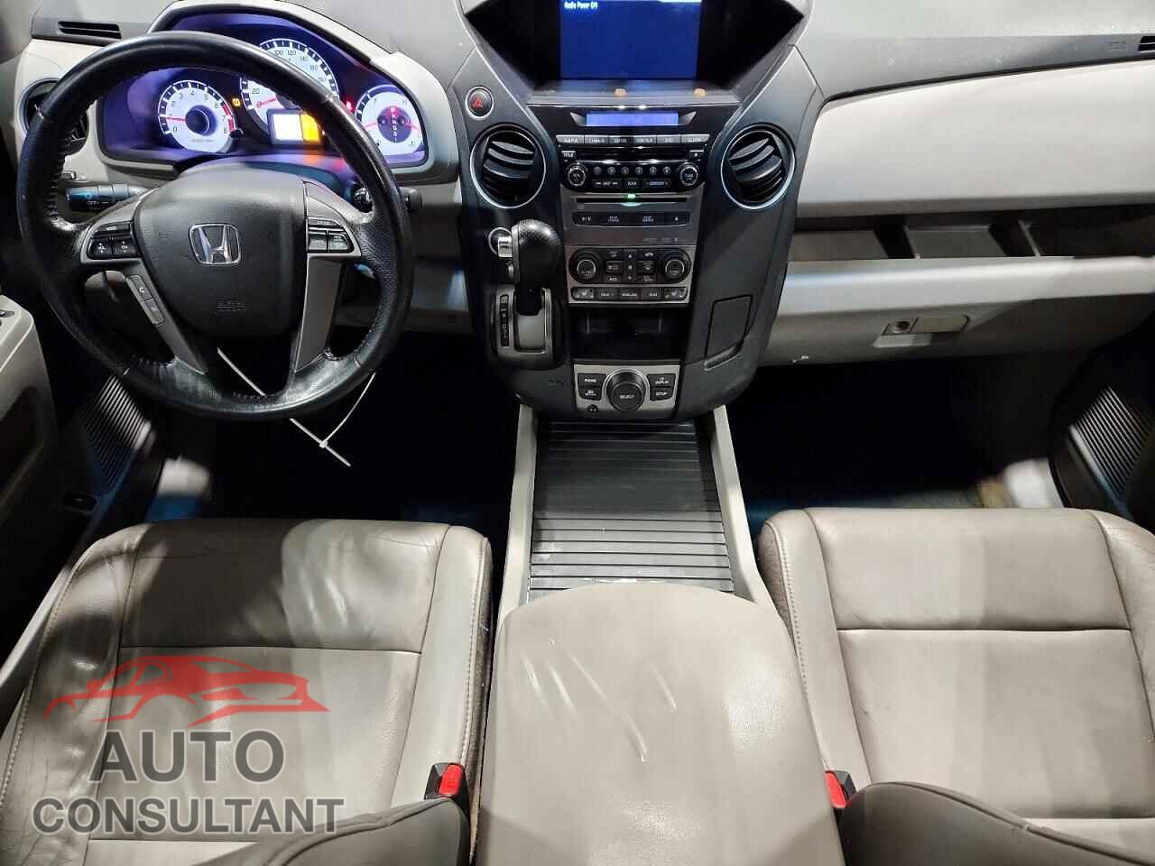 HONDA PILOT 2015 - 5FNYF4H61FB503502