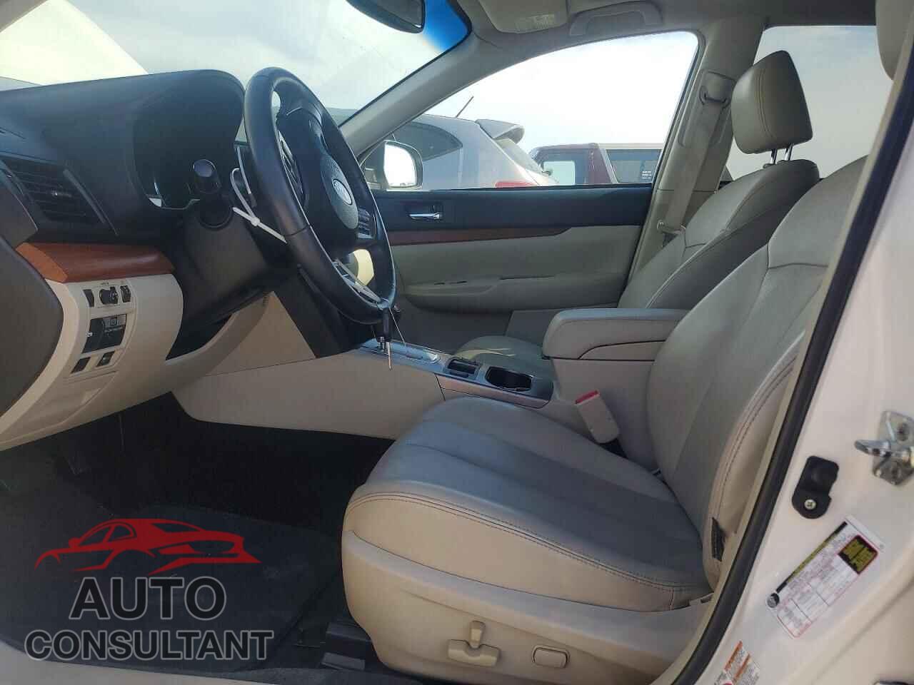 SUBARU OUTBACK 2014 - 4S4BRBLCXE3208047
