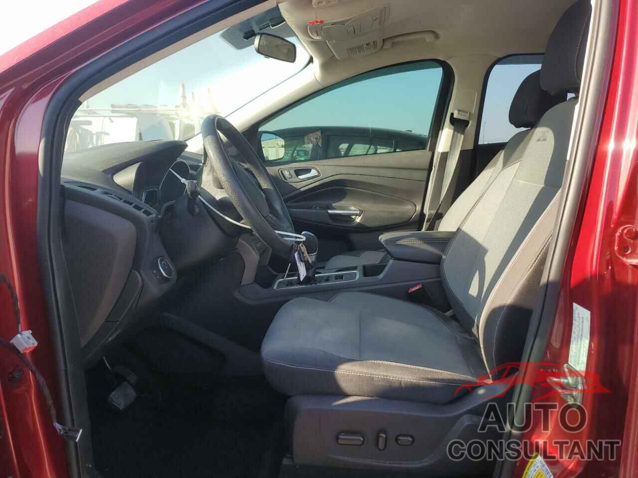 FORD ESCAPE 2017 - 1FMCU0GD1HUE53375