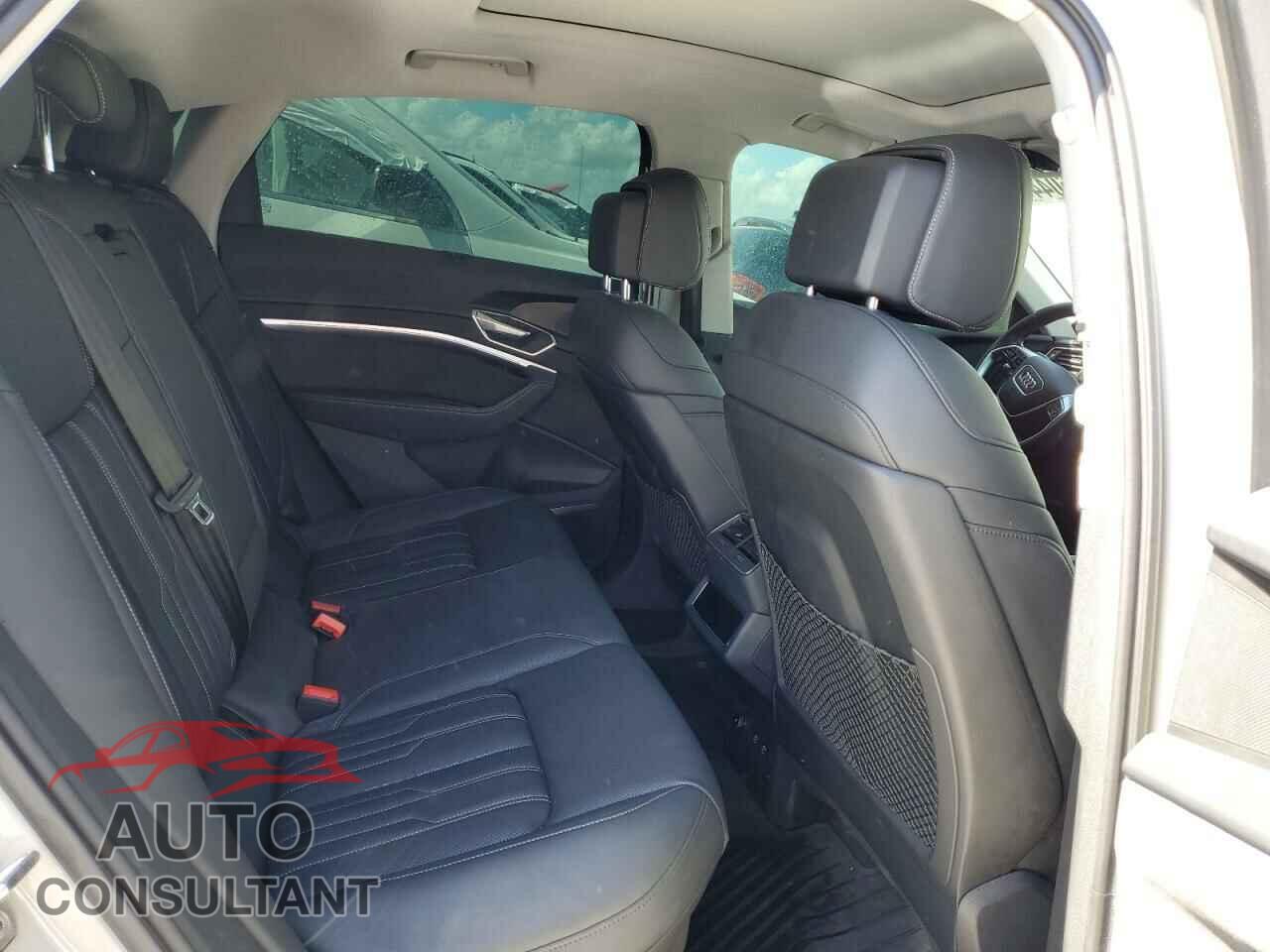 AUDI E-TRON 2021 - WA13AAGE8MB029865