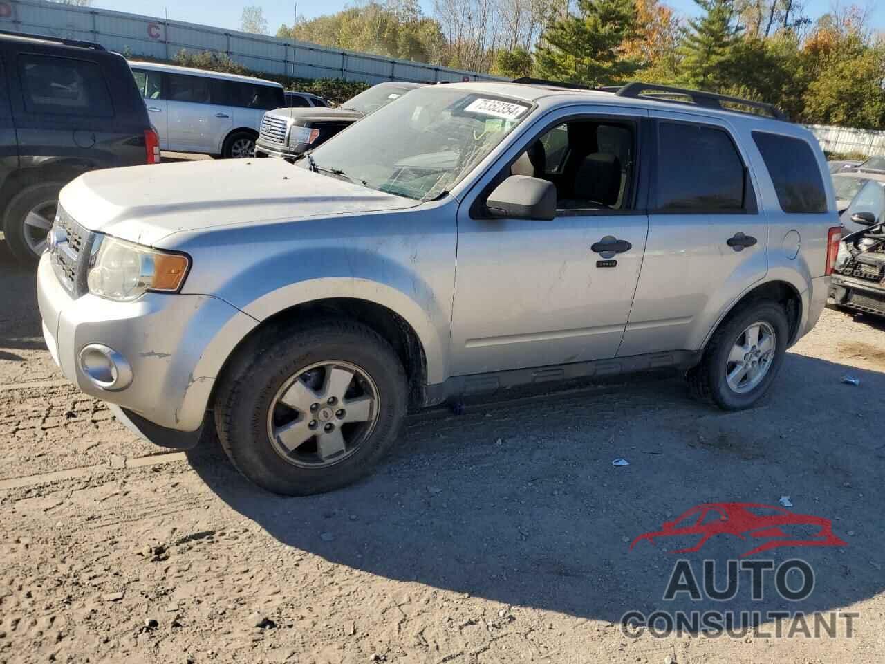 FORD ESCAPE 2011 - 1FMCU0D70BKB90832