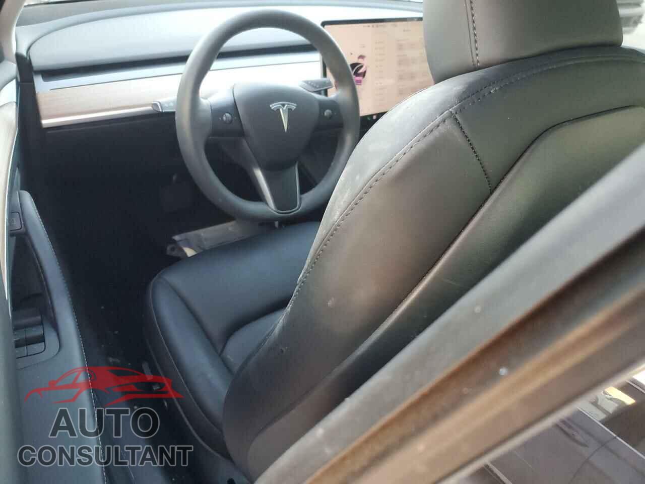 TESLA MODEL 3 2023 - 5YJ3E1EB9PF701484