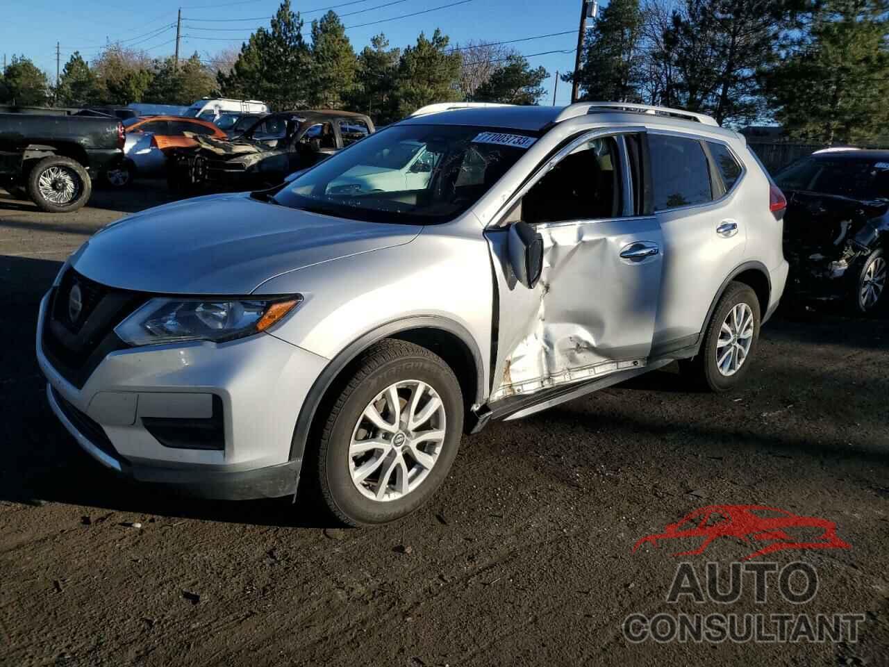 NISSAN ROGUE 2018 - 5N1AT2MV0JC710024