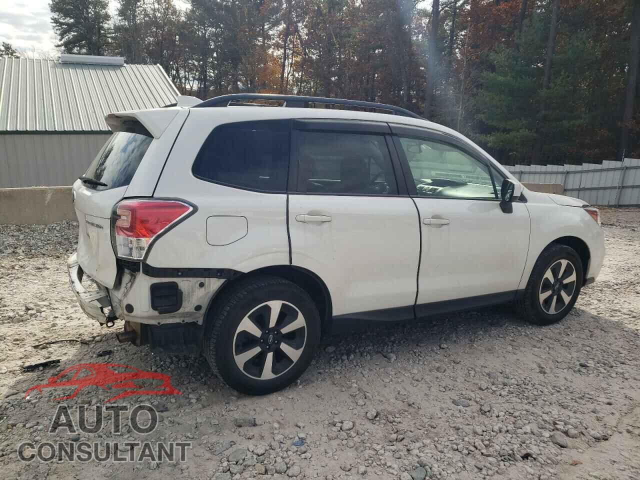 SUBARU FORESTER 2018 - JF2SJAEC4JH493619