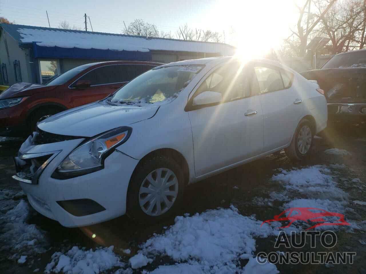 NISSAN VERSA 2019 - 3N1CN7APXKL840122