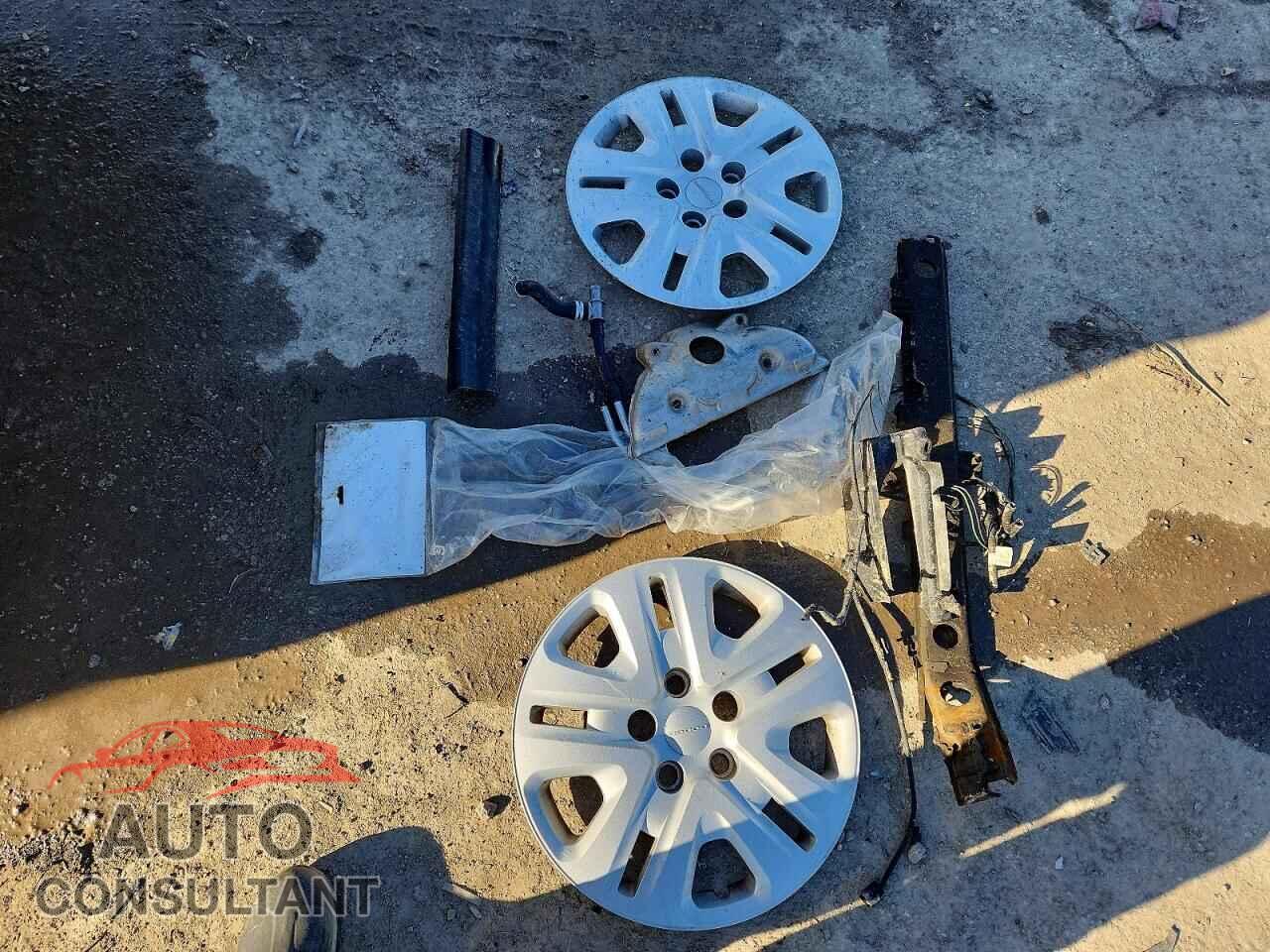 DODGE JOURNEY 2015 - 3C4PDCAB7FT596384
