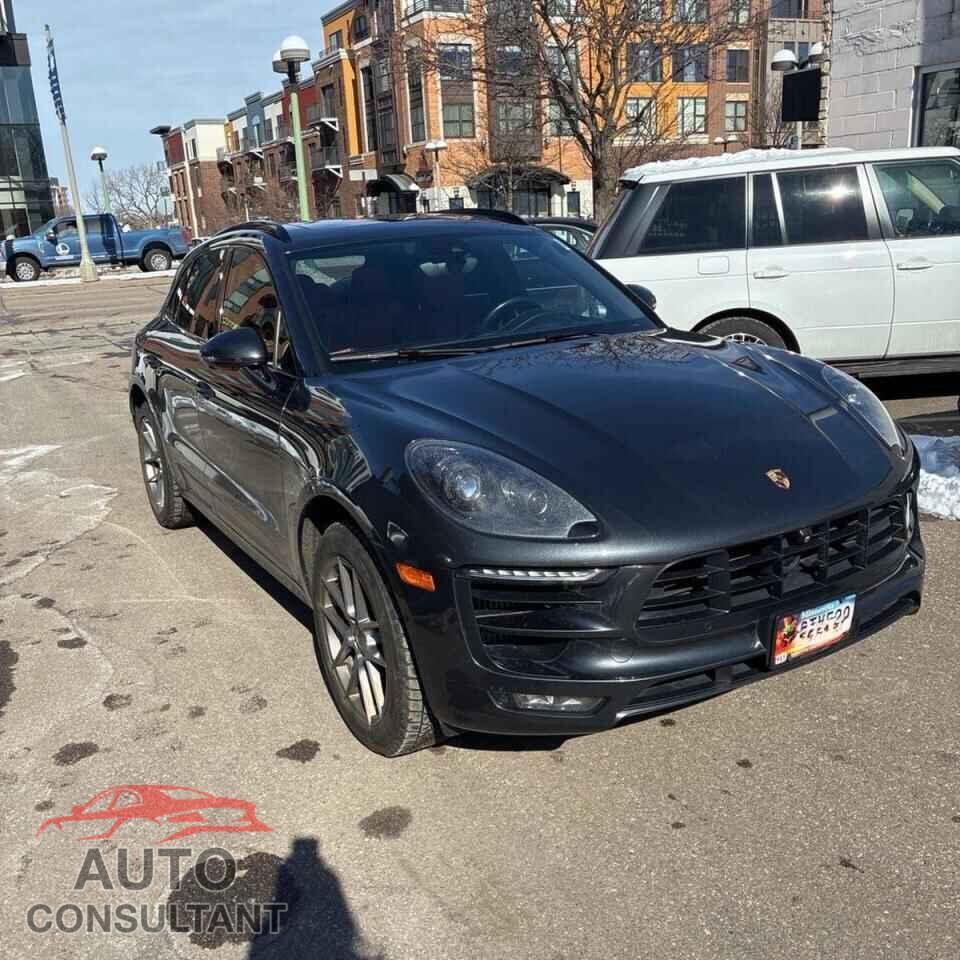 PORSCHE MACAN 2017 - WP1AG2A54HLB52152