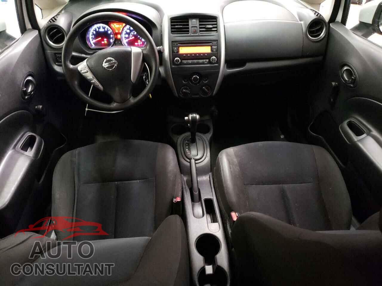 NISSAN VERSA 2017 - 3N1CE2CP3HL374381