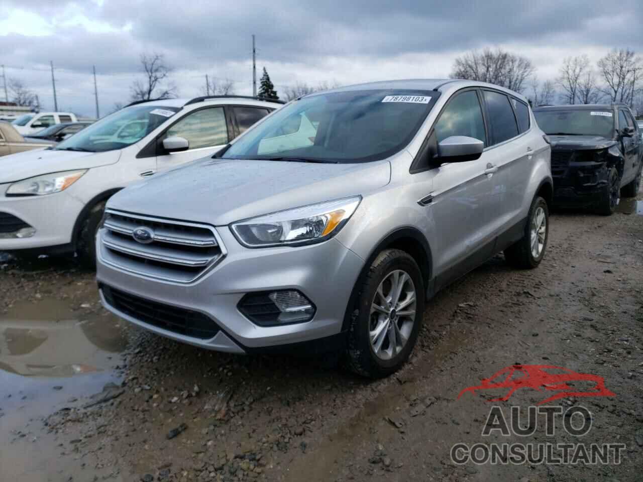 FORD ESCAPE 2017 - 1FMCU9GDXHUD18867