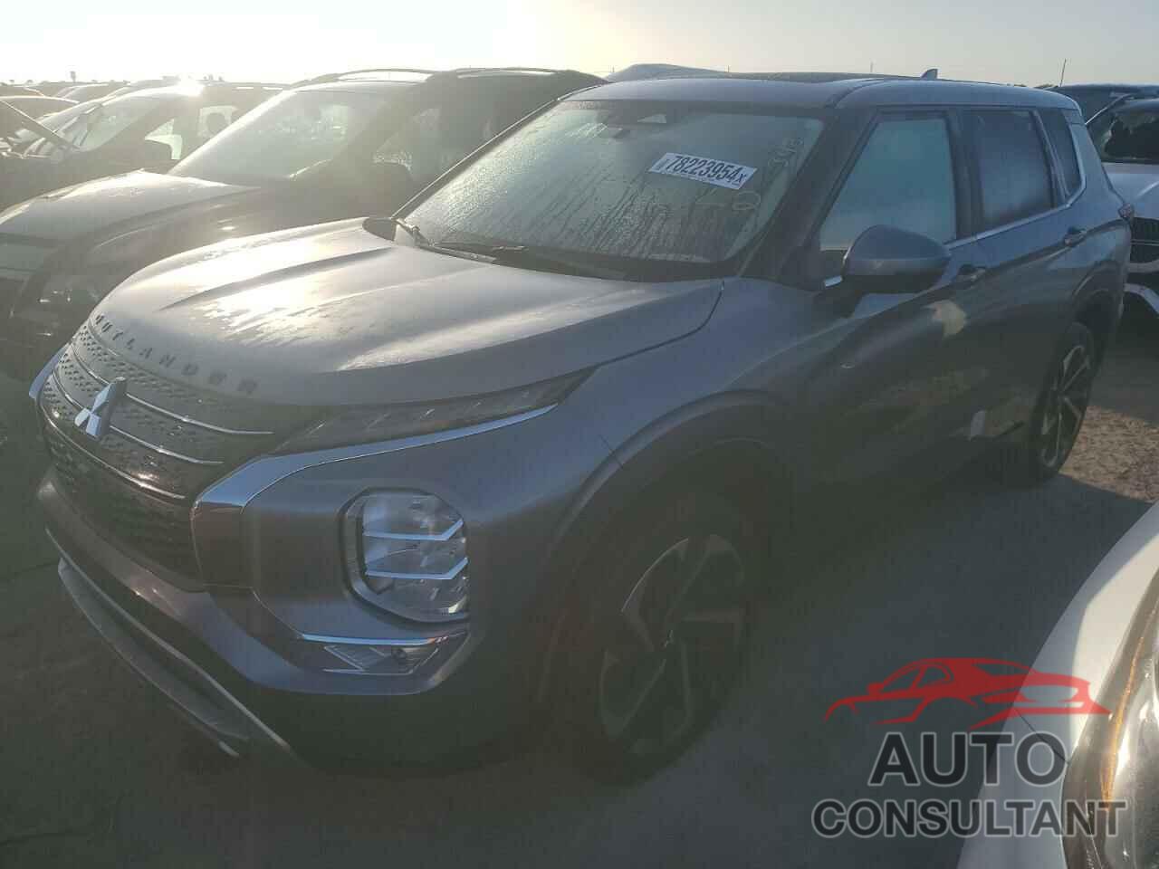 MITSUBISHI OUTLANDER 2023 - JA4J3UA81PZ055144