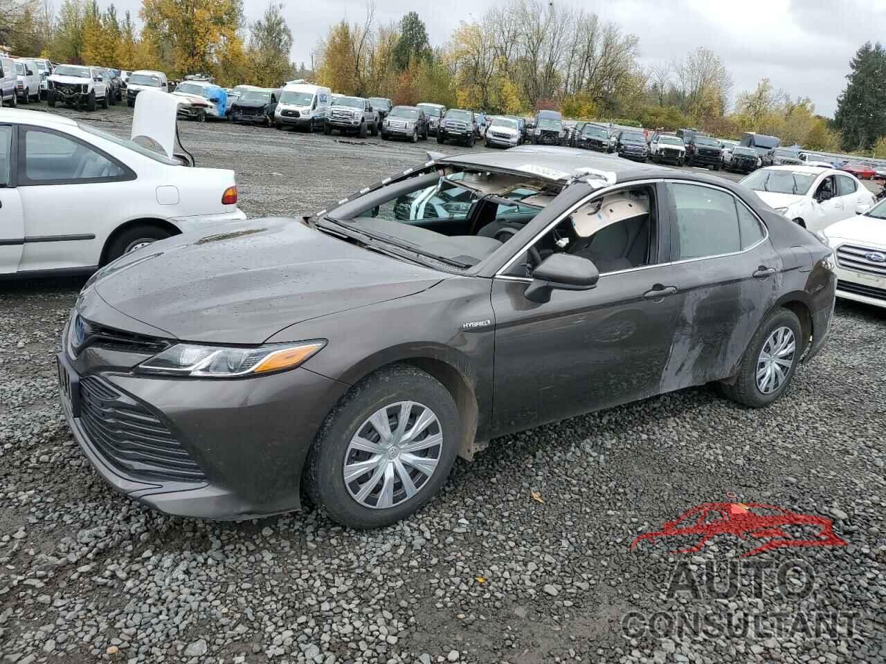 TOYOTA CAMRY 2018 - 4T1B31HK4JU504150