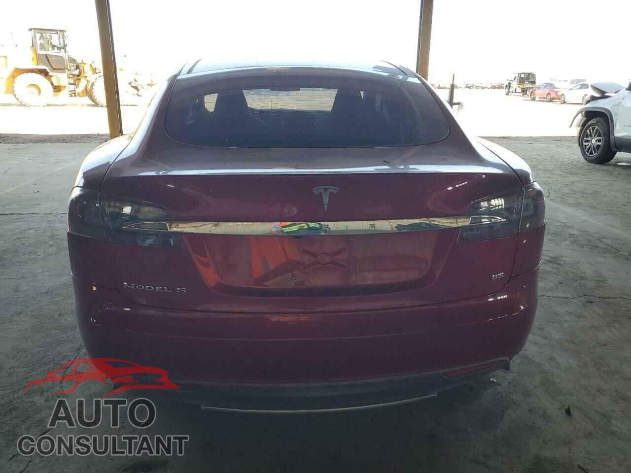 TESLA MODEL S 2013 - 5YJSA1DN5DFP17499