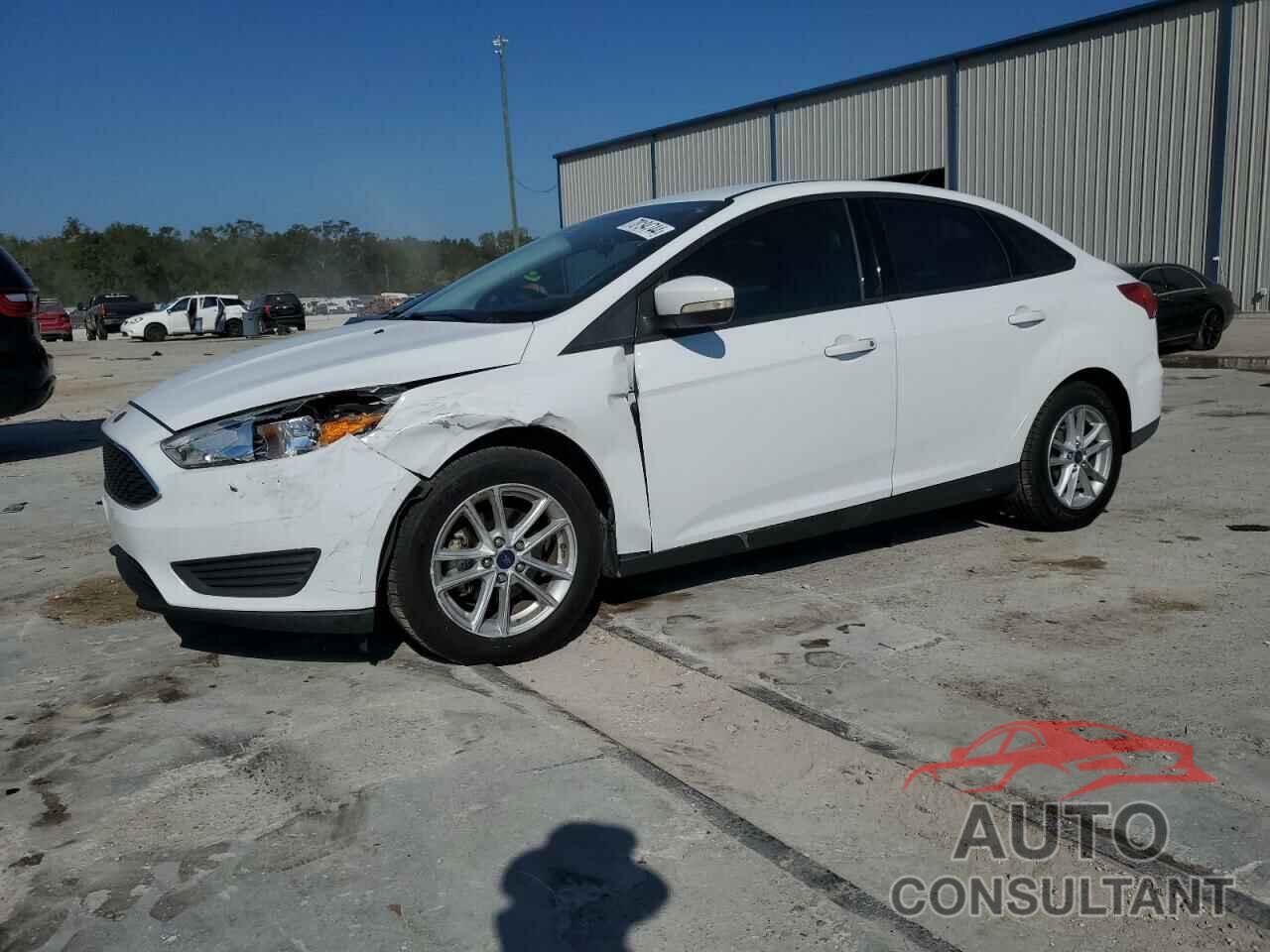 FORD FOCUS 2017 - 1FADP3F24HL275152