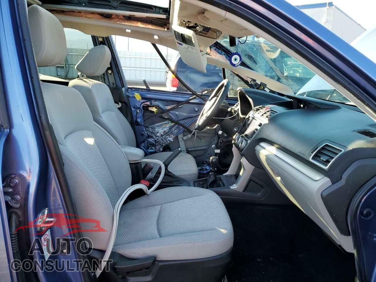 SUBARU FORESTER 2017 - JF2SJAEC5HG559854