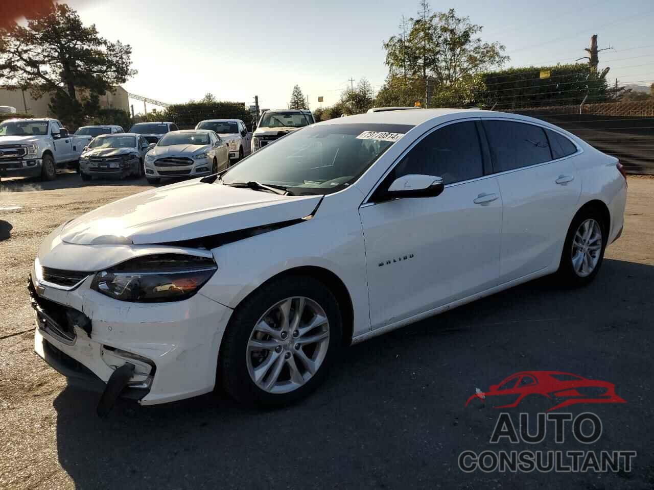 CHEVROLET MALIBU 2018 - 1G1ZD5ST3JF209448