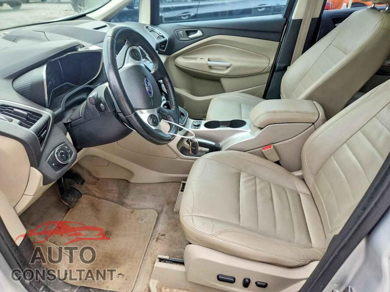 FORD C-MAX 2013 - 1FADP5CU7DL527567