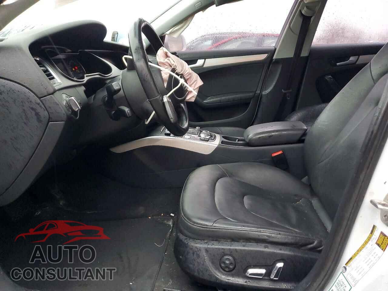 AUDI A4 2013 - WAUFFCFL7DN040464