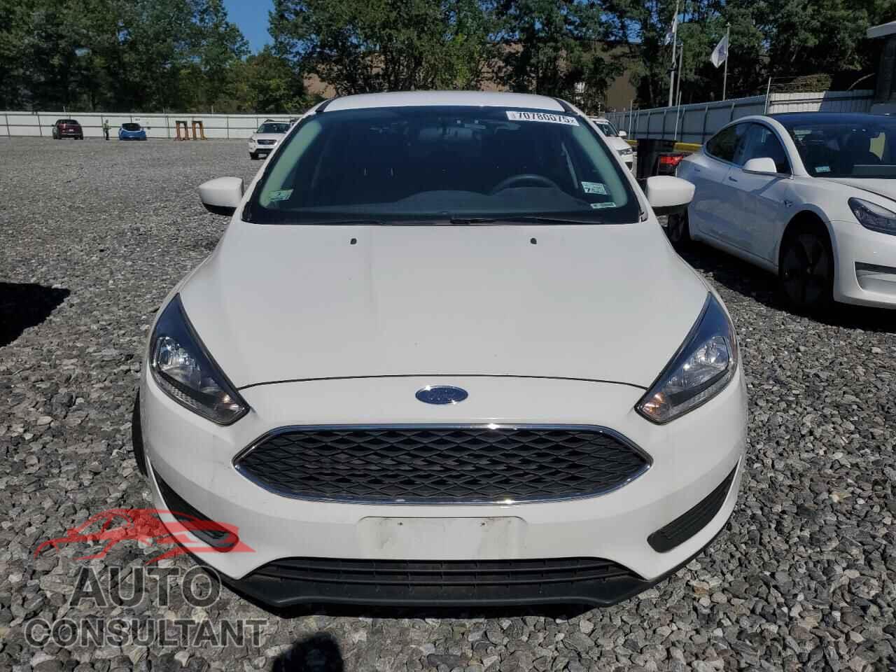 FORD FOCUS 2018 - 1FADP3FE7JL200087