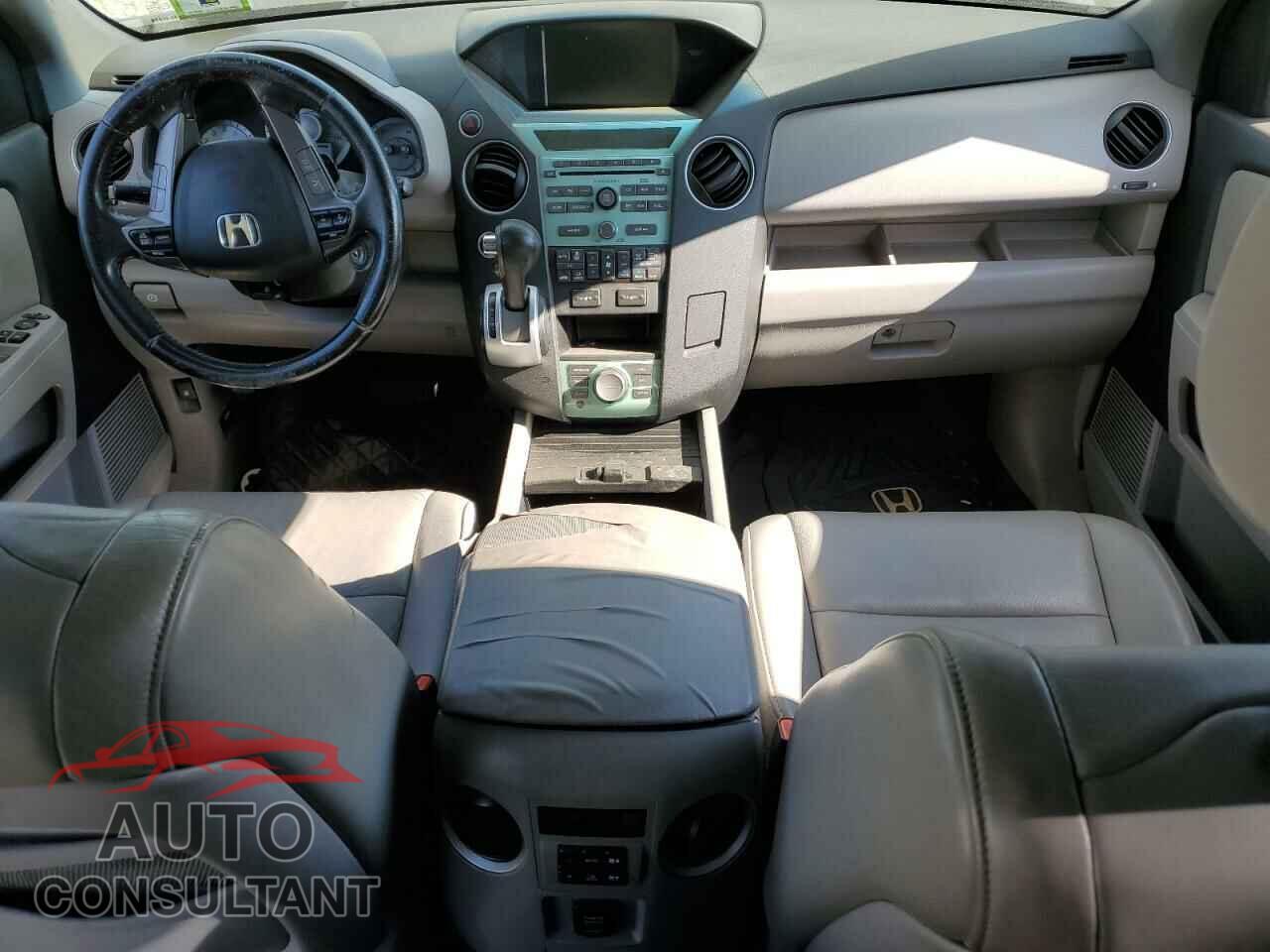 HONDA PILOT 2011 - 5FNYF4H74BB018984