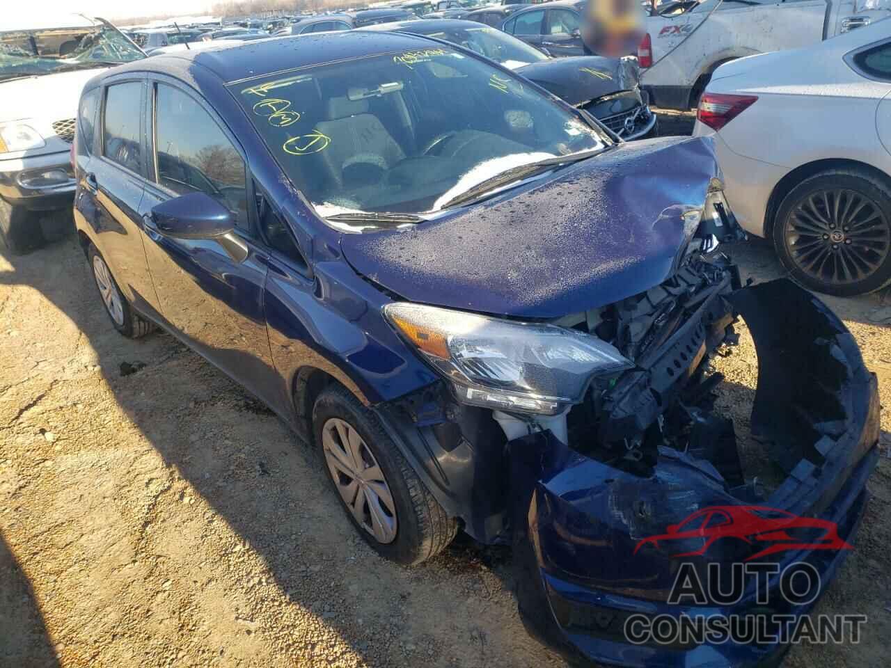 NISSAN VERSA 2018 - 3N1CE2CPXJL353257