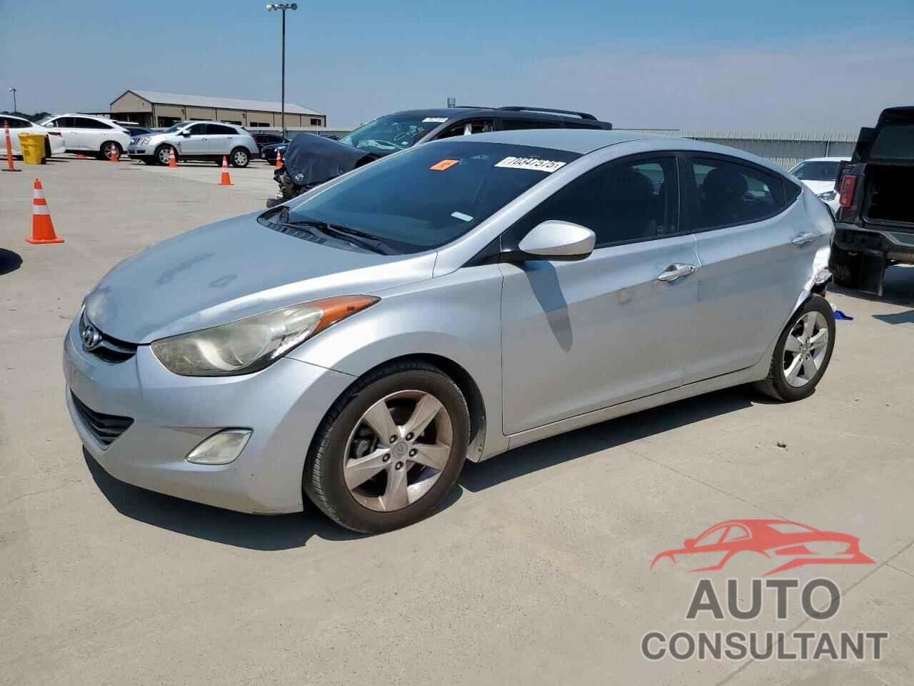 HYUNDAI ELANTRA 2013 - 5NPDH4AE8DH434252