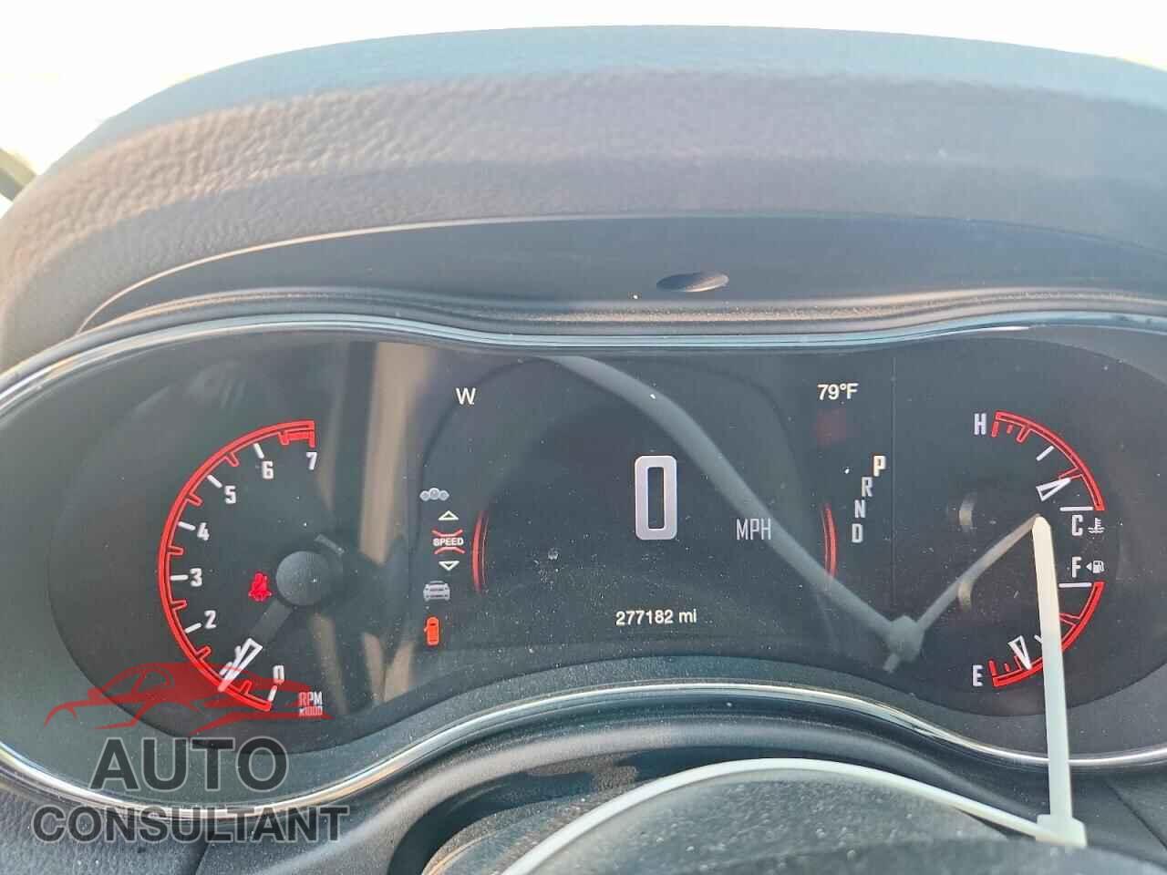 DODGE DURANGO 2018 - 1C4RDJFG0JC243197
