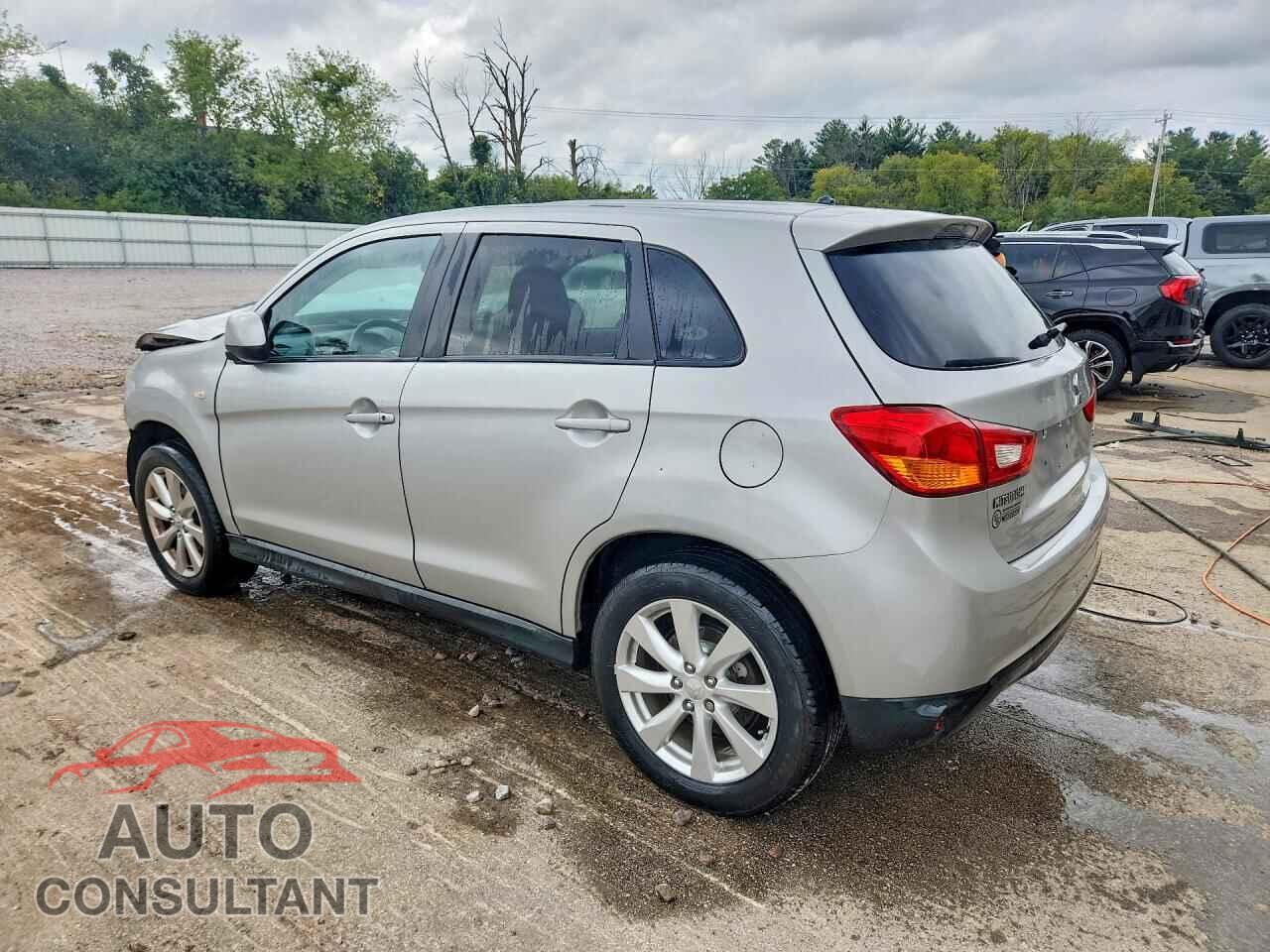 MITSUBISHI OUTLANDER 2013 - 4A4AR3AU3DE004817