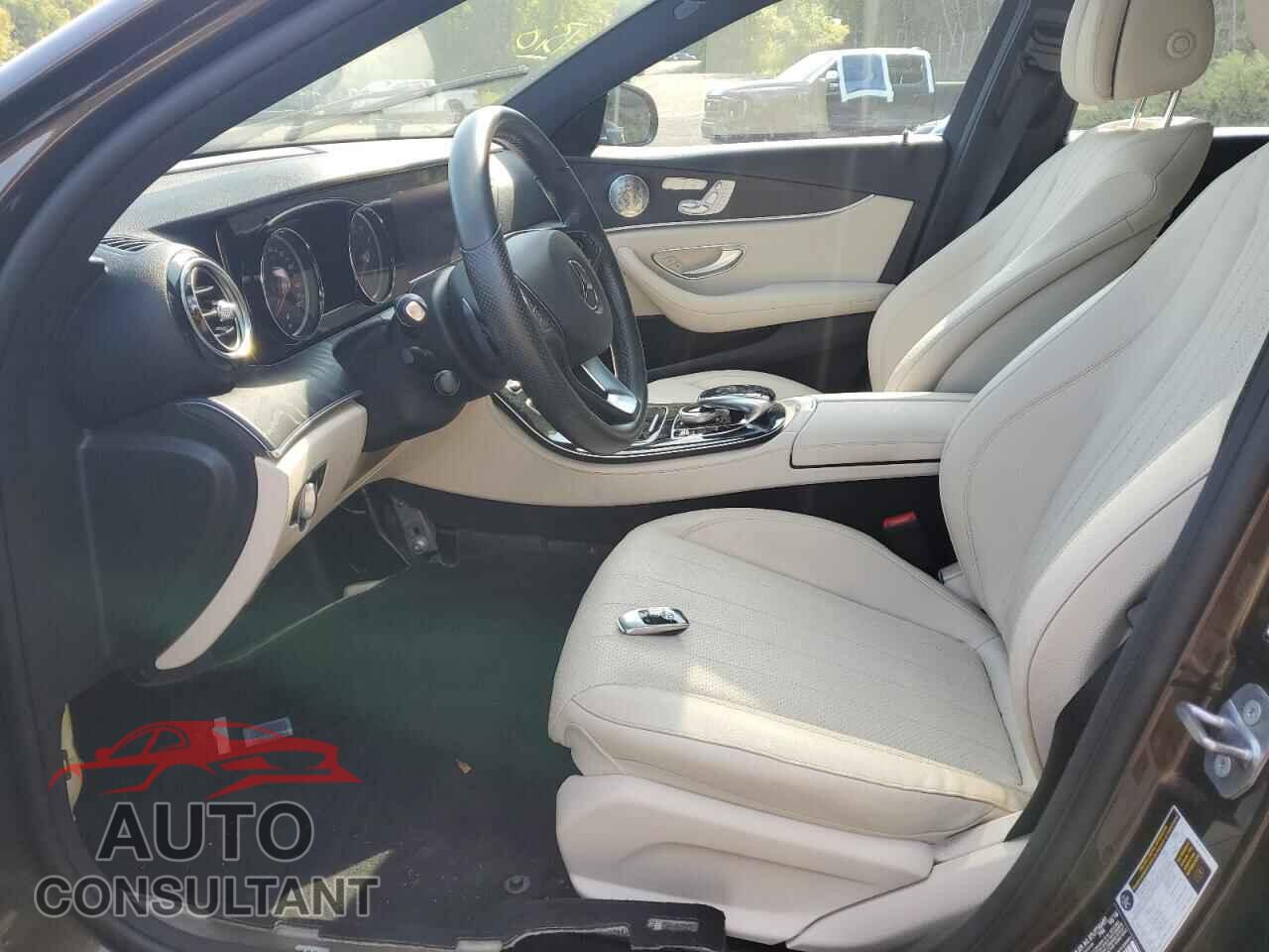MERCEDES-BENZ E-CLASS 2017 - WDDZF4KB2HA151655