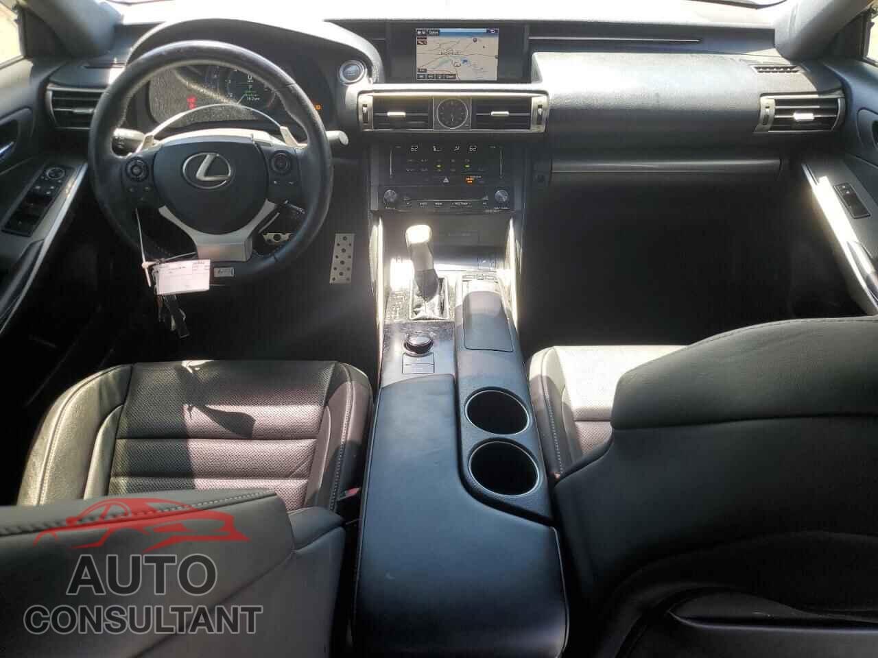 LEXUS IS 2014 - JTHBE1D20E5013755