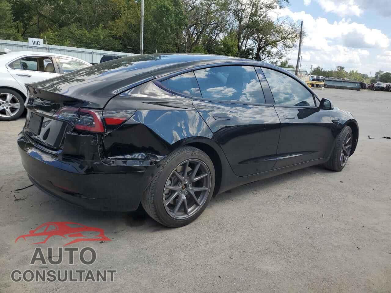 TESLA MODEL 3 2023 - 5YJ3E1EA5PF382608