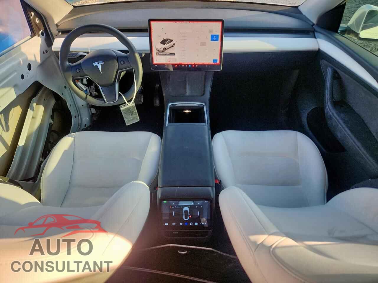 TESLA MODEL Y 2024 - 7SAYGAEE0RF062444