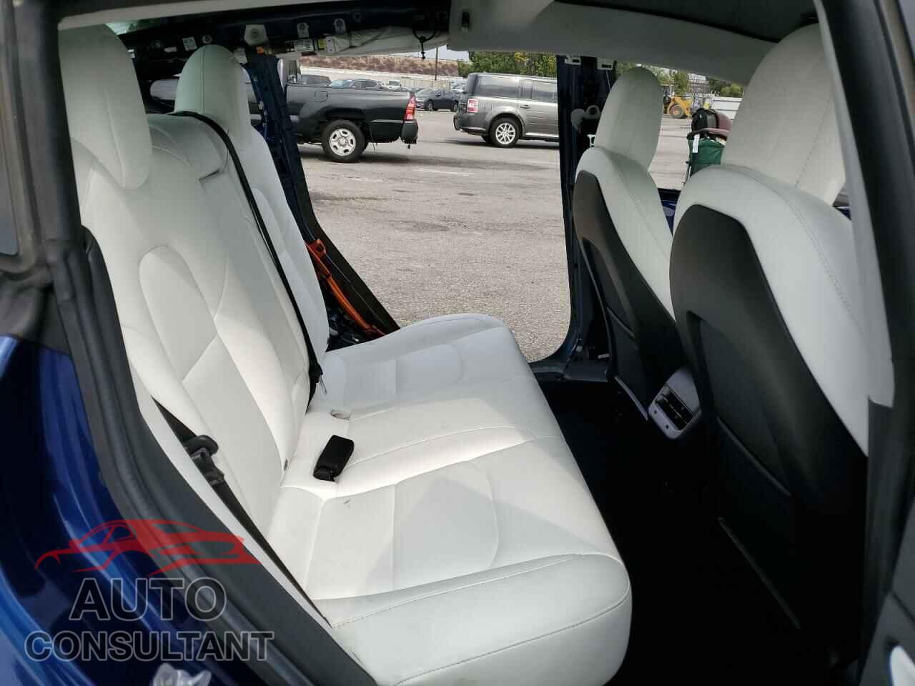 TESLA MODEL 3 2019 - 5YJ3E1EB4KF454626