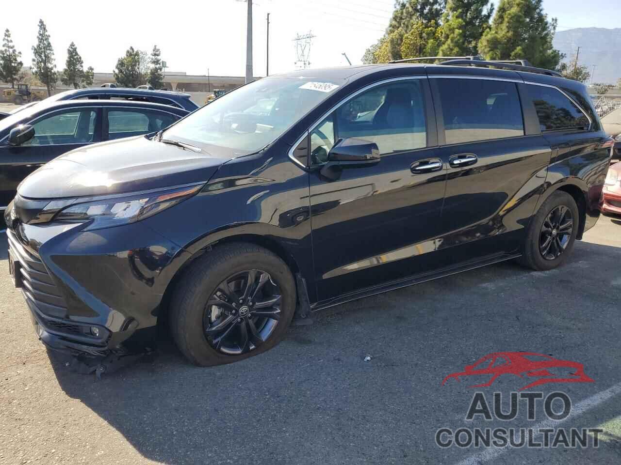 TOYOTA SIENNA 2017 - 5TDCSKFC1RS114829