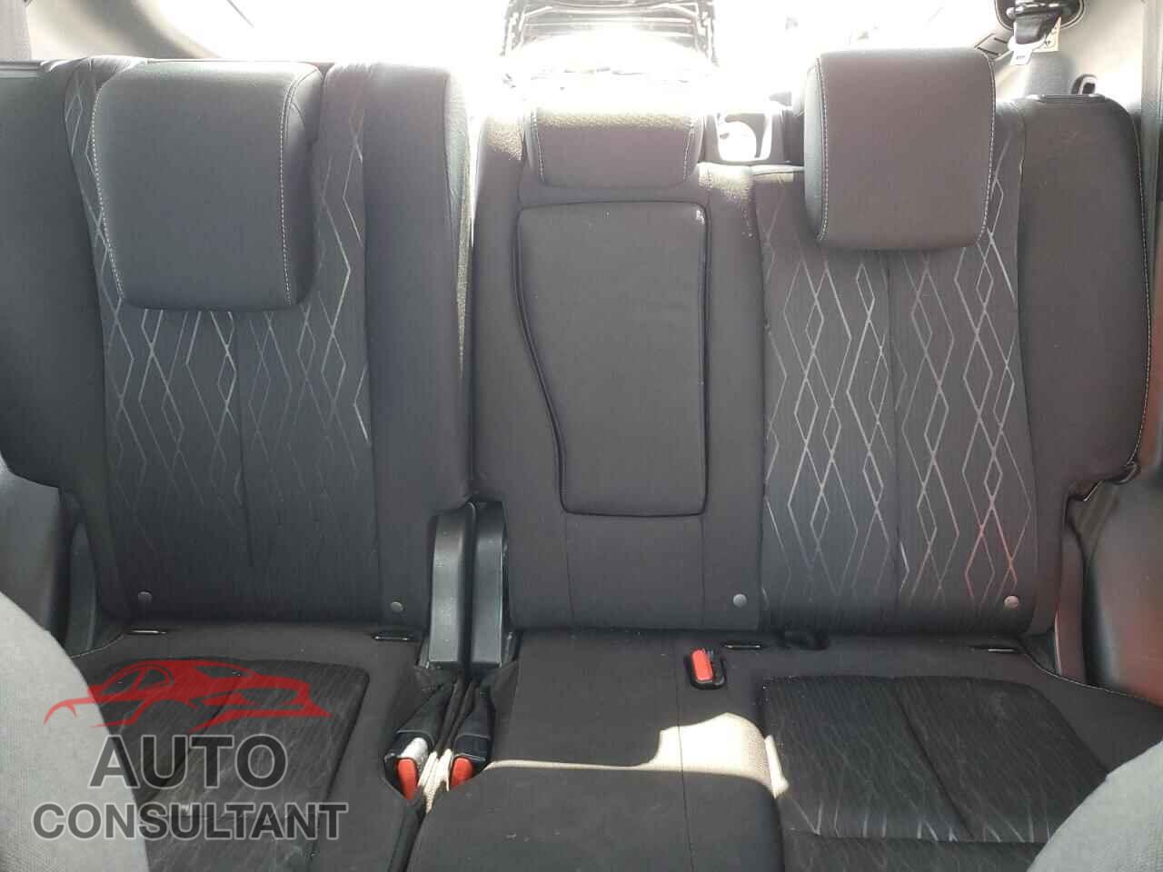 MITSUBISHI ECLIPSE 2018 - JA4AT5AA8JZ038227