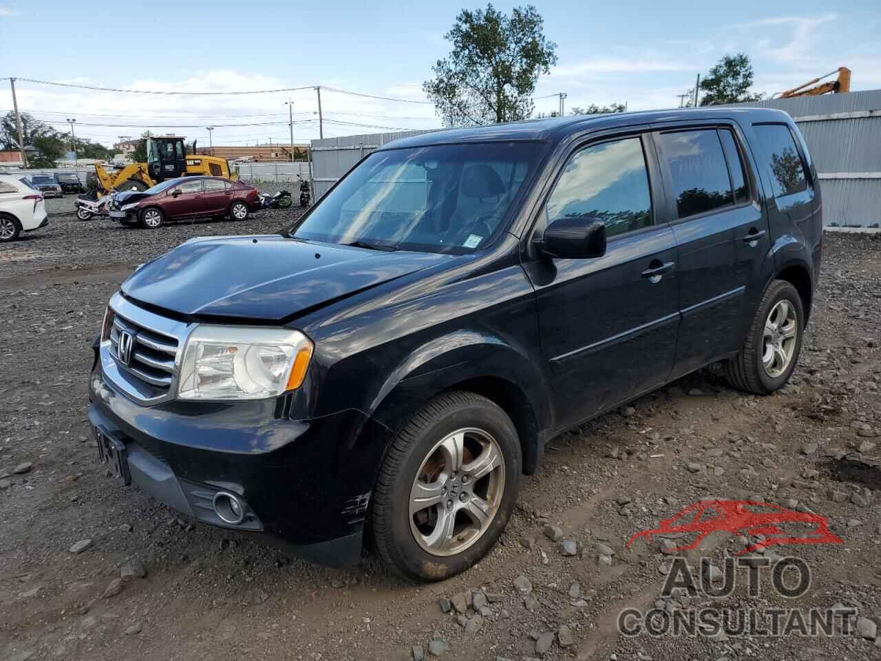 HONDA PILOT 2013 - 5FNYF4H48DB045730
