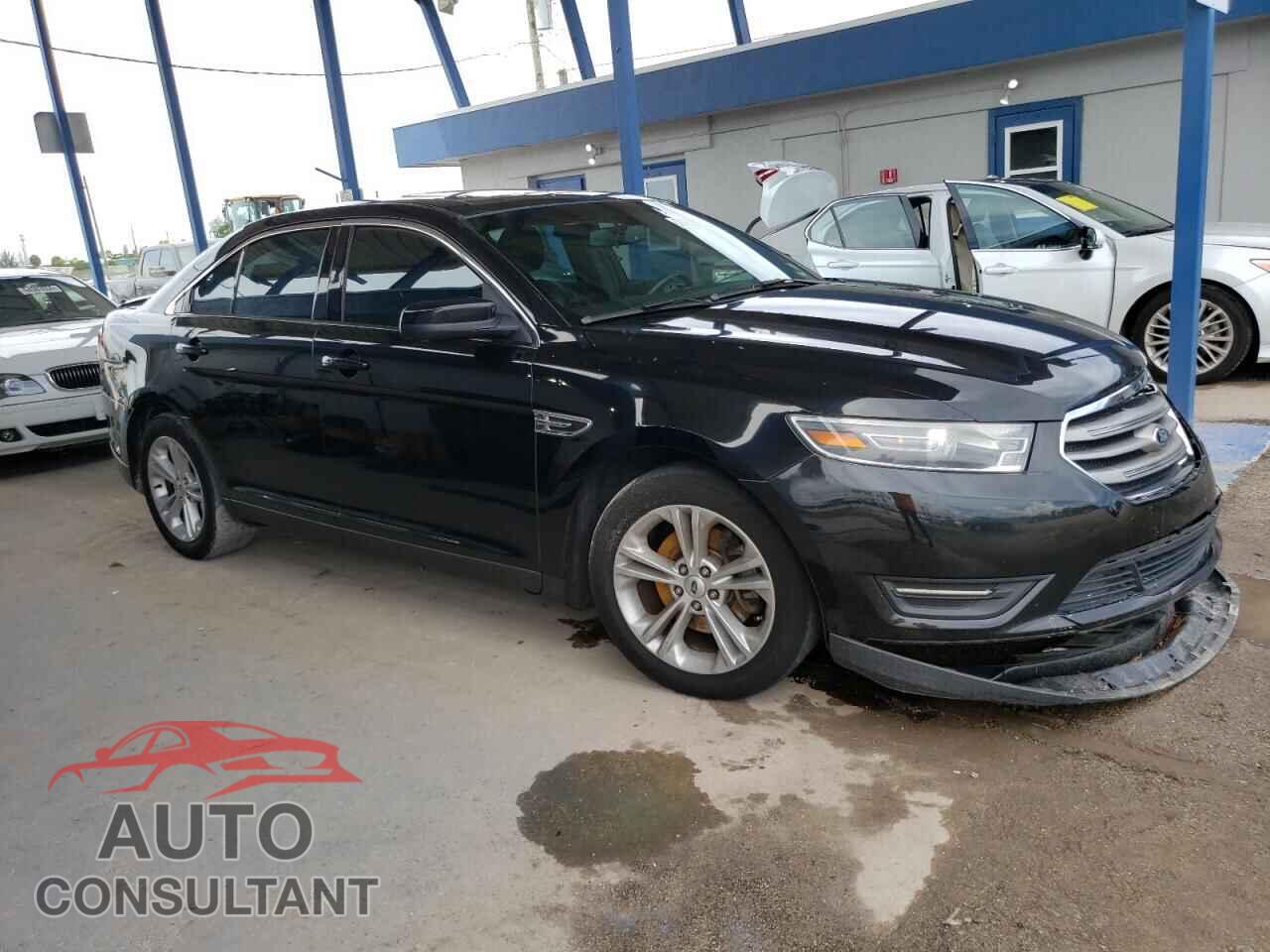FORD TAURUS 2015 - 1FAHP2E83FG187989