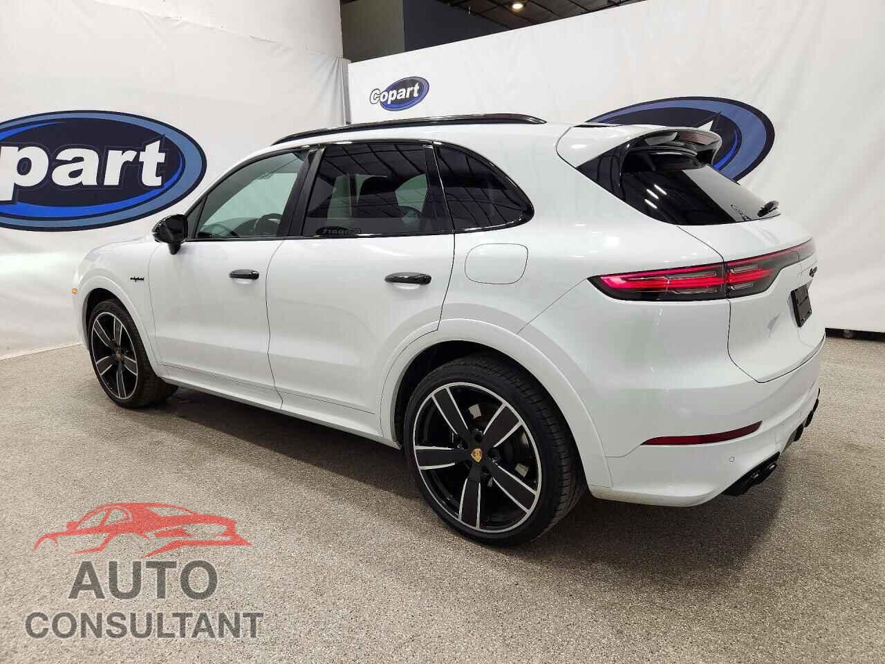 PORSCHE CAYENNE 2020 - WP1AE2AY4LDA22570
