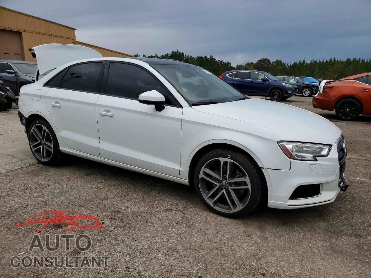 AUDI A3 2017 - WAUB8GFF0H1009192