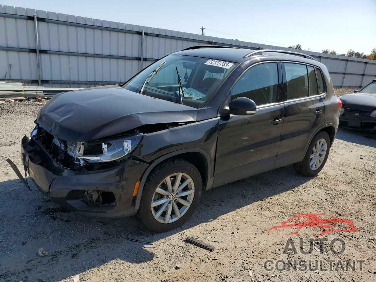 VOLKSWAGEN TIGUAN 2017 - WVGAV7AX8HK048674