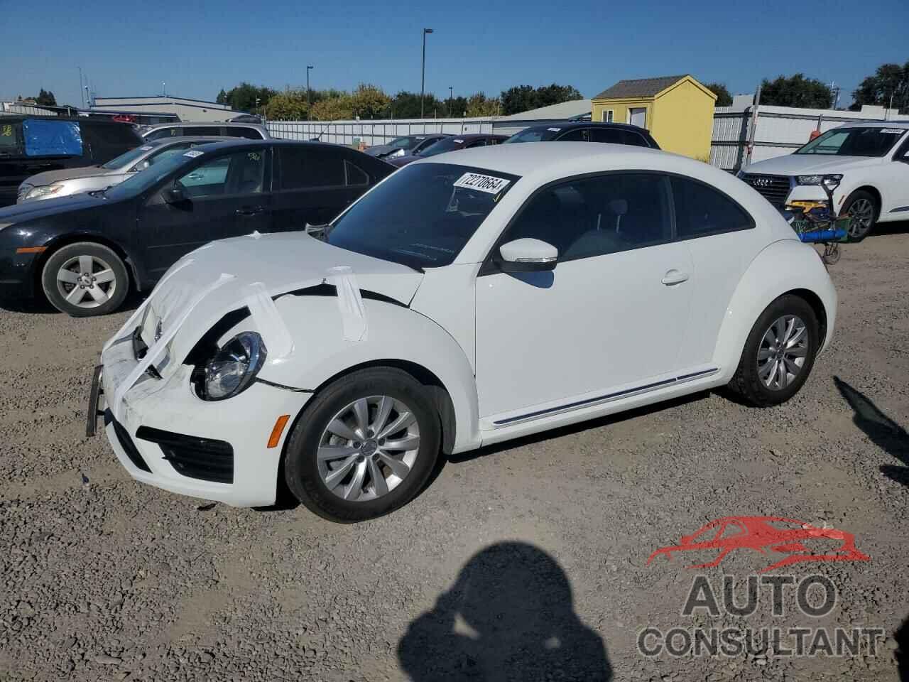 VOLKSWAGEN BEETLE 2019 - 3VWFD7AT3KM710393