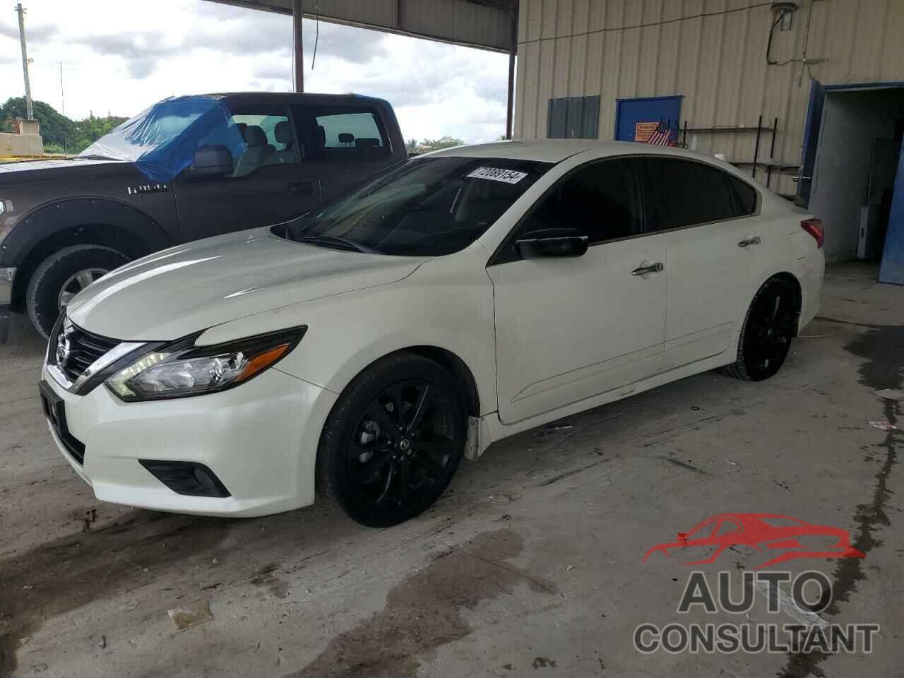 NISSAN ALTIMA 2017 - 1N4AL3AP4HC171388