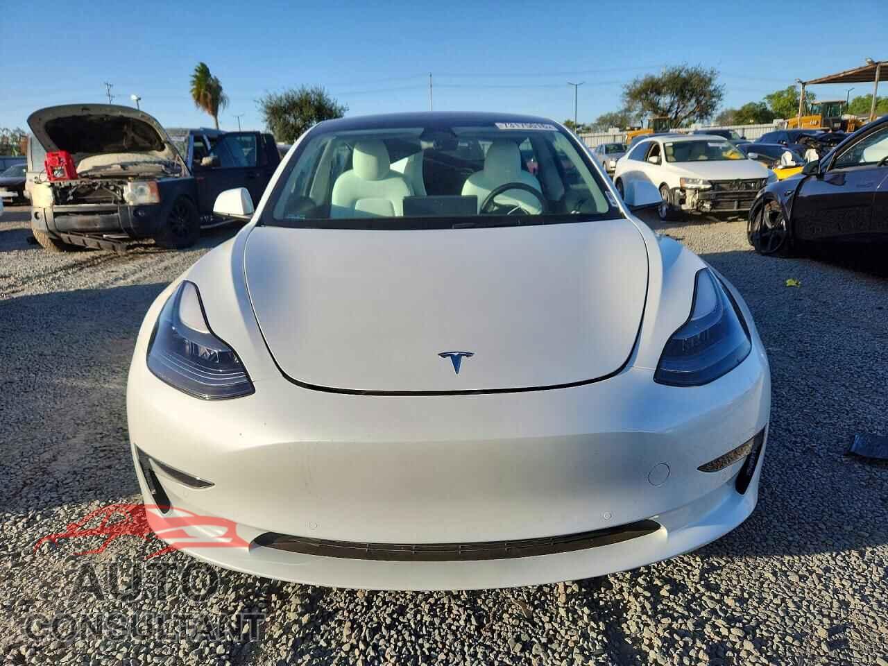 TESLA MODEL 3 2022 - 5YJ3E1EA7NF376502