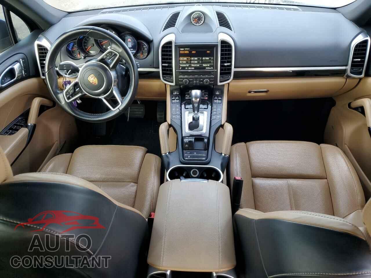 PORSCHE CAYENNE 2016 - WP1AA2A2XGLA02861