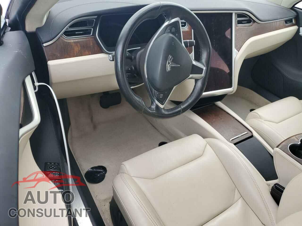 TESLA MODEL S 2017 - 5YJSA1E23HF217576